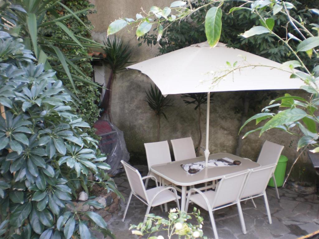 Rosa Apartment